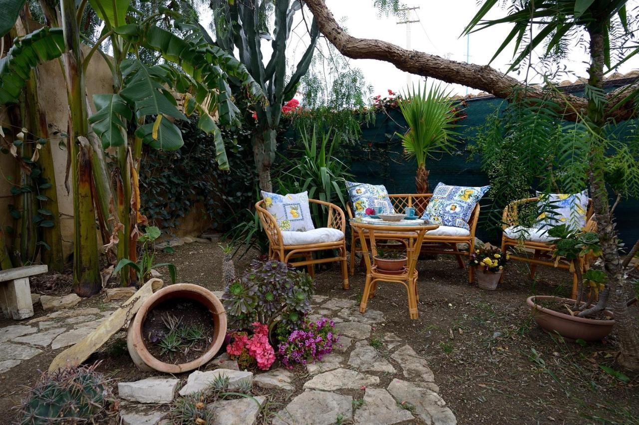 ポルト・エンペードクレ Lumie Di Sicilia Bed & Breakfast エクステリア 写真