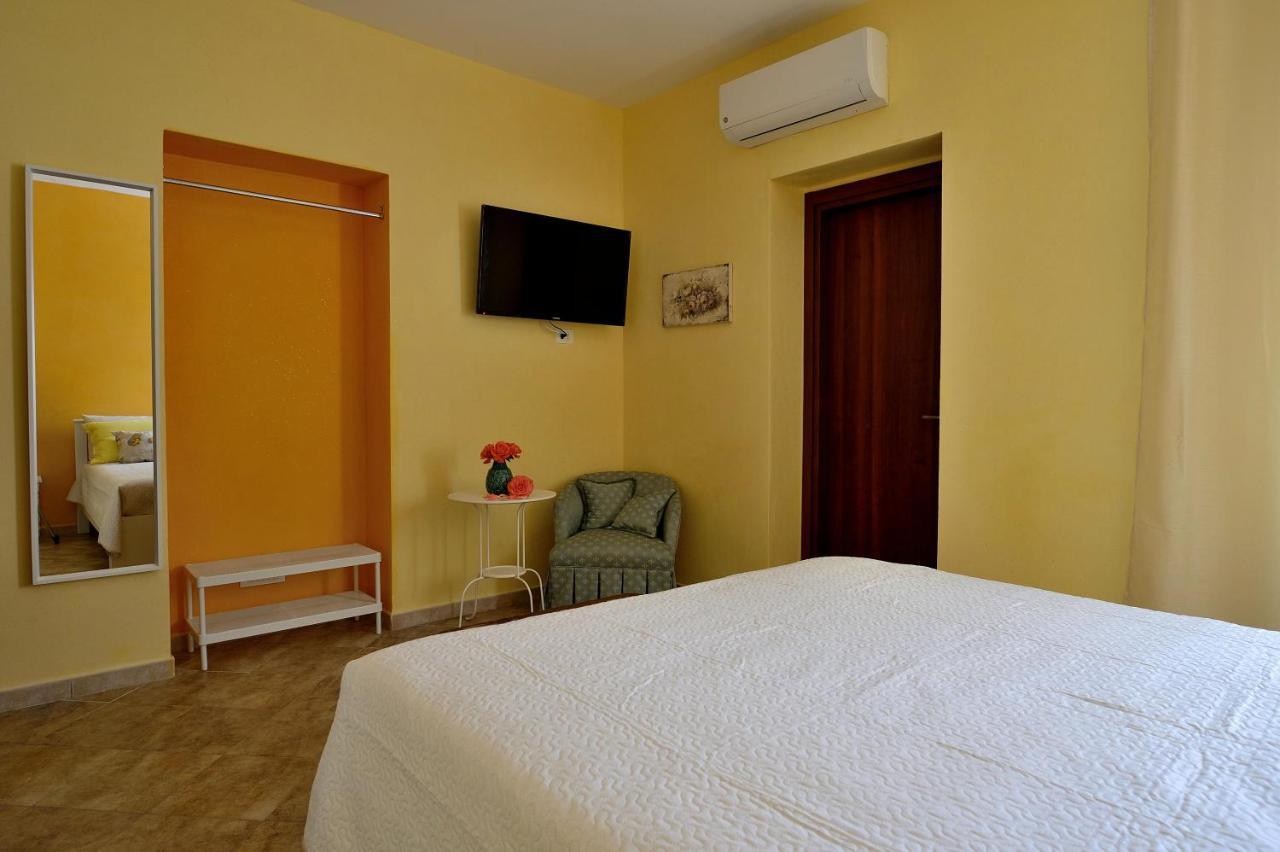 ポルト・エンペードクレ Lumie Di Sicilia Bed & Breakfast エクステリア 写真