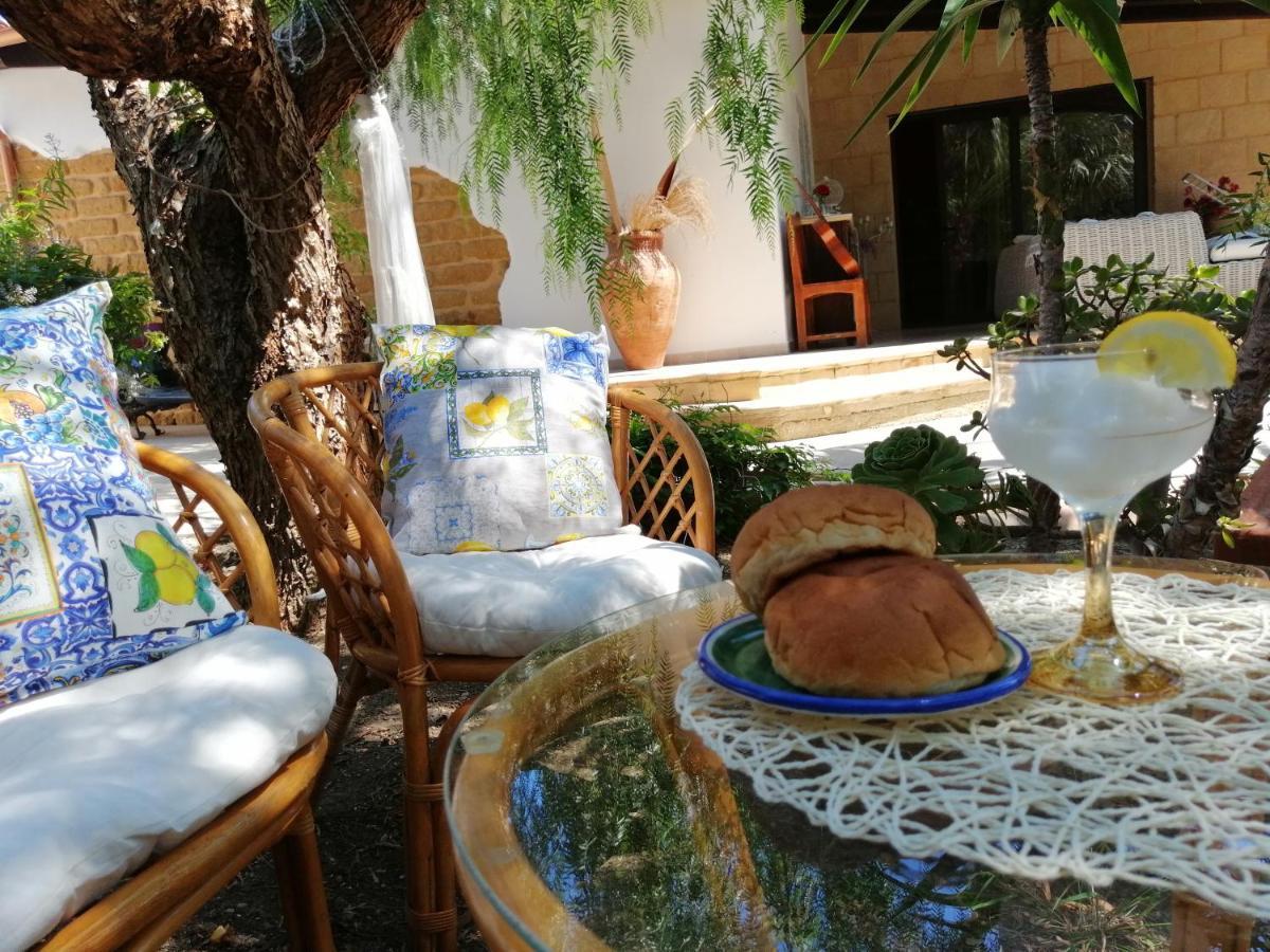 ポルト・エンペードクレ Lumie Di Sicilia Bed & Breakfast エクステリア 写真